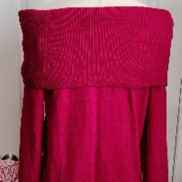 NWT -  NY&CO  sweater dress (S) , Fuchsia,  cowl neck to bare shoulder style - Picture 4 of 9